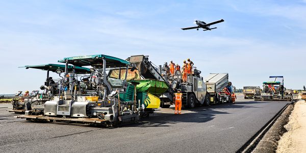 KOMO Lelystad Airport hoofdfoto